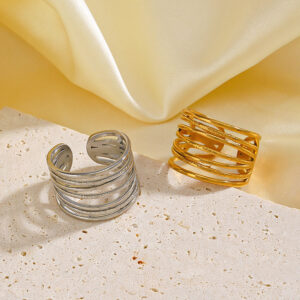 ¡Elige el anillo de líneas múltiples que define tu estilo único!